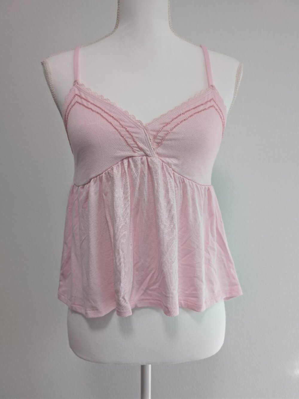 Riley & James Women's Pink Solid Lace Trim Beaded Camisole Adjustable Straps M - Picture 2 of 10